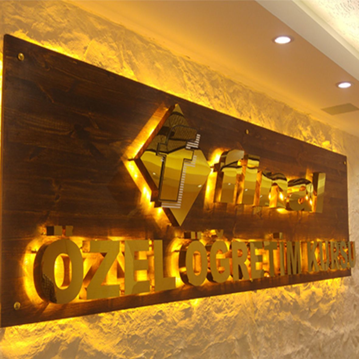 Banko Arkası Tabela - 01